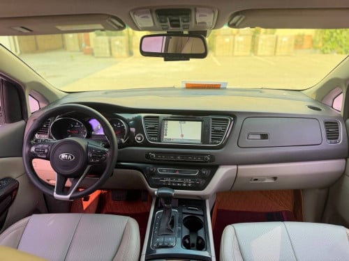 Kia Carnival 2017full option ពេញហើយ360