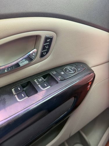 Kia Carnival 2017full option ពេញហើយ360