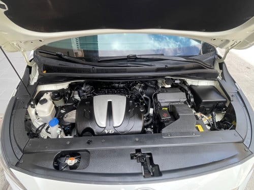 KIA Carnival 2018 Full option បើកដំបូល2តង់ ប្រើសាំង