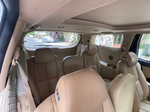KIA Carnival 2018 Full option បើកដំបូល2តង់ ប្រើសាំង