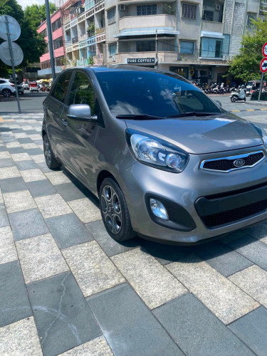 Kia morning ឆ្នាំ2012 smart key ប្រភេទ សាំង ហ្គាស់ ស៊ីន
