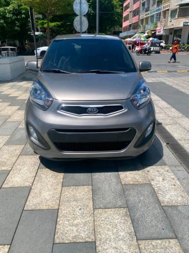 Kia morning ឆ្នាំ2012 smart key ប្រភេទ សាំង ហ្គាស់ ស៊ីន
