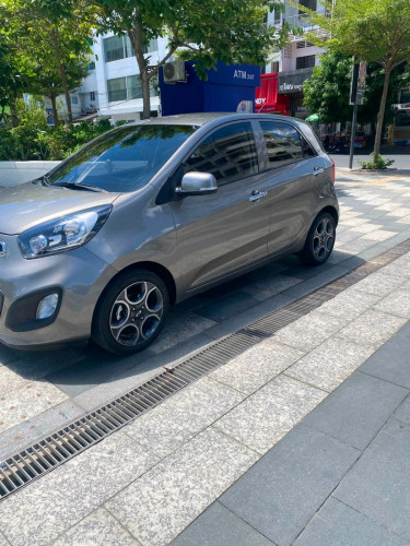 Kia morning ឆ្នាំ2012 smart key ប្រភេទ សាំង ហ្គាស់ ស៊ីន