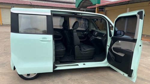 Kia Ray 013 ក្រដាស់ពន្ធ