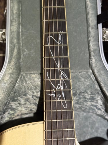 Lakewood Sungha Jung Signature