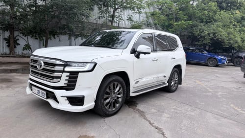 Land Cruiser