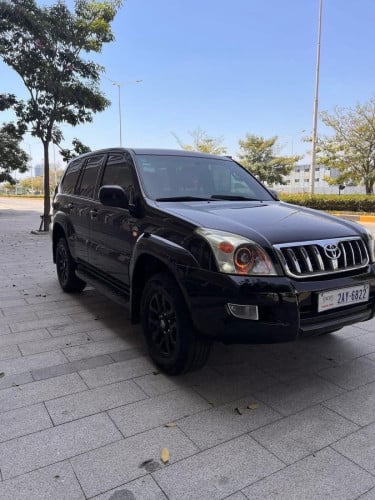Land Cruiser PRADO 04 V4 P2 Auto ម៉ាស៊ូតសុីប្រេងទិចធានាថ្មីលក់ប្រញាប់លុយ