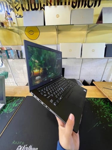 Laptop dell latitude 7490