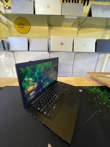 Laptop dell latitude 7490