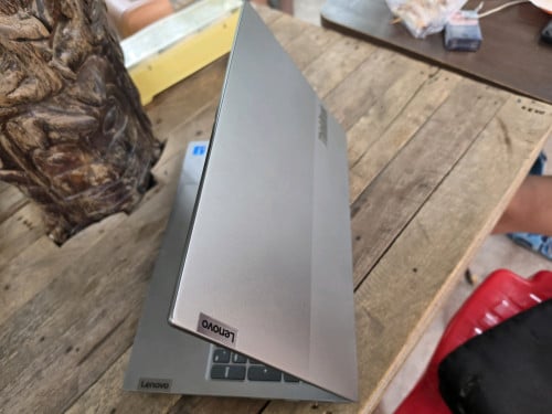 LENOVO 15G2