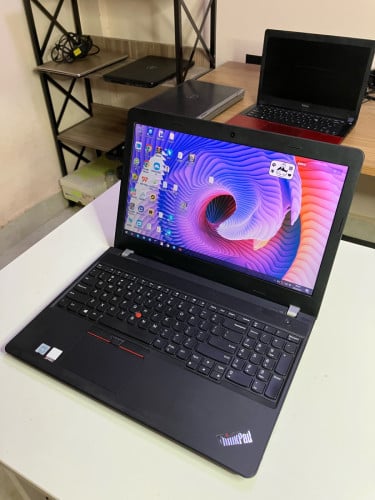 LENOVO E570 15.6inch/ i5-7200U / RAM 8GB DDR4/ SSD256GB / VGA Geforce 940MX 2GB / battery ๐ 3hour