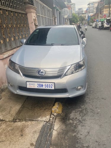 LEXUS 2010 Full