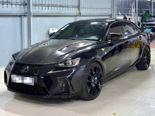 Lexus IS200T 2016 F-Sport