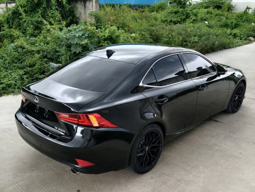 LEXUS IS200T LUXURY 2016 UPGRADE 2016 Full Option ពណ៍ខ្មៅ