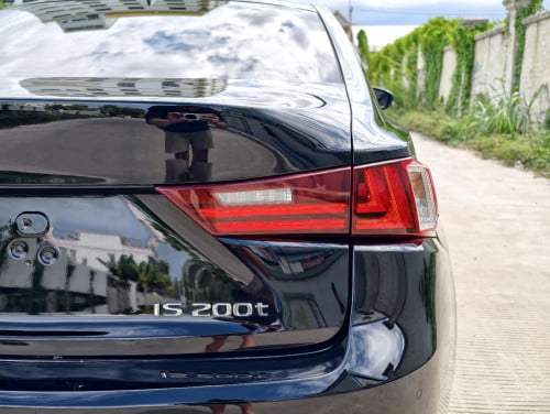 LEXUS IS200T LUXURY 2016 UPGRADE 2016 Full Option ពណ៍ខ្មៅ