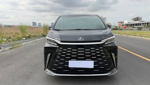 Lexus LM350h 2024 VIP 4-Seats (Excellent Condition)⁠