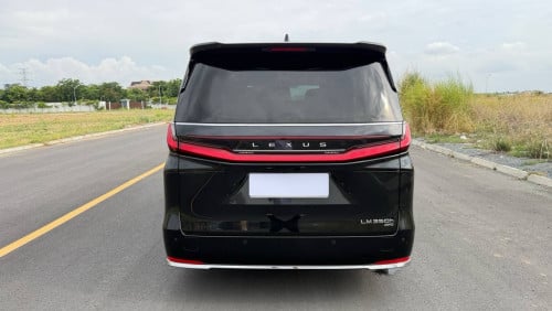 Lexus LM350h 2024 VIP 4-Seats (Excellent Condition)⁠