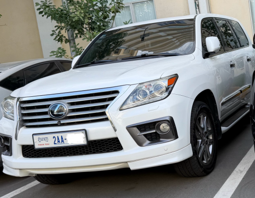 Lexus LX570 2012 Full Arab Spec