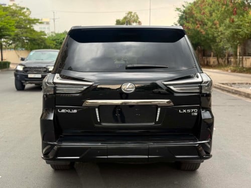 Lexus LX570 2016 up kuru 2021