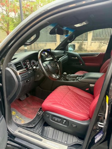Lexus LX570 2016 up kuru 2021