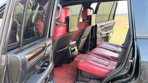 Lexus LX570 2019 kuro arab