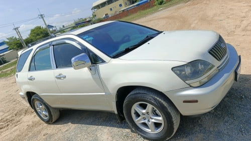 Lexus Rx 300 99 ប៉ុង1 ឡានស្អាត