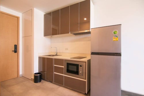Lucky Studio for rent at Northbrigde international 2004