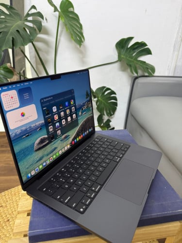 M5 MacBook 14inch