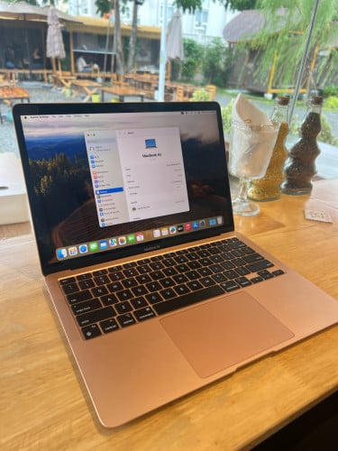 MacBook Air M1ស្អាត99%