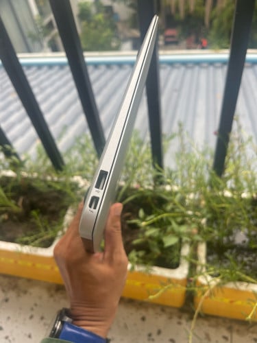 Mackbook Air mini Zin all have changer