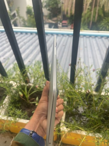 Mackbook Air mini Zin all have changer