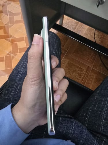 Magic 6 pro ក្រុមហ៊ុនចំ ស្អាត ៩៩