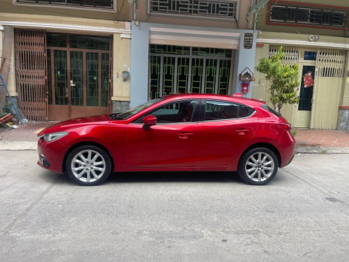 Mazda 3 year 2015 Full option