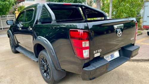 Mazda BT50 2022 (4x4) ថ្មីណាស់ Urgent Sale!!!
