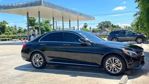 Mercedes Benz C300 2015 4matic សុីនមួយជុំទាំងកាង