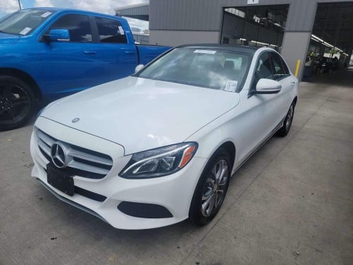 Mercedes Benz C300 2015 4matic សុីនមួយជុំទាំងកាង