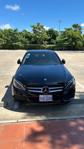 Mercedes Benz C300 2015 4matic សុីនមួយជុំទាំងកាង