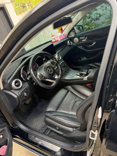Mercedes Benz C300 4matic 2015