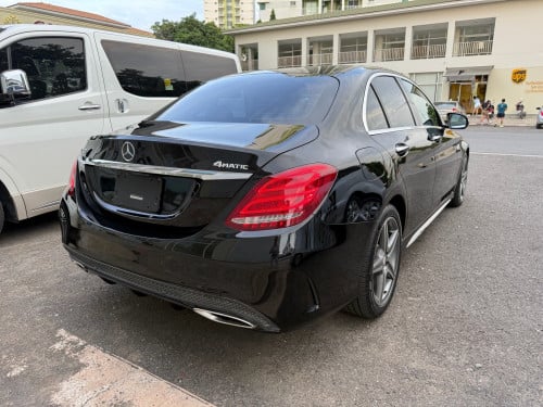 Mercedes Benz c300AMG 4Matich ឡាក្រដាស់ពន្ធ