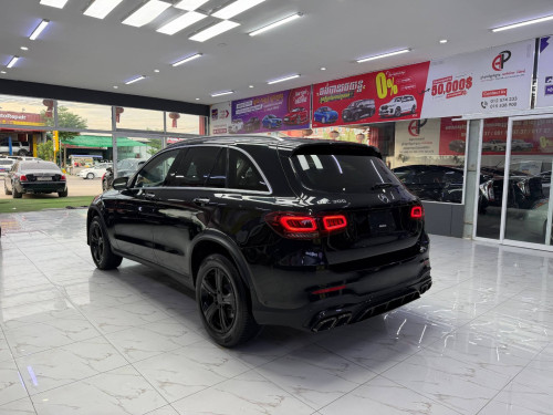 MERCEDES BENZ GLC300  Years: 2016​ Up 2020 Option: AMG PACKAGE