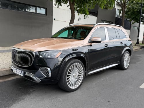 Mercedes Benz GLS 450 up Maybach VIP