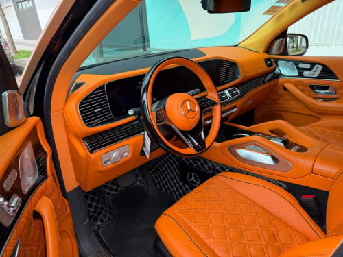 Mercedes Benz GLS 450 up Maybach VIP