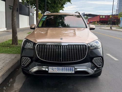 Mercedes Benz GLS 450 up Maybach VIP