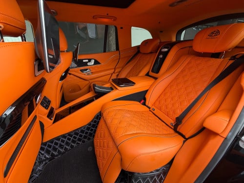Mercedes Benz GLS 450 up Maybach VIP