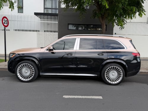 Mercedes Benz GLS 450 up Maybach VIP