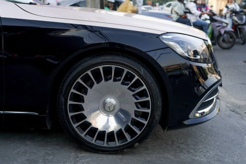 Mercedes Benz Maybach