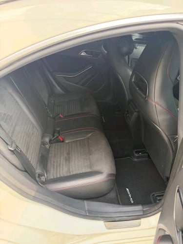 MERCEDES CLA2015