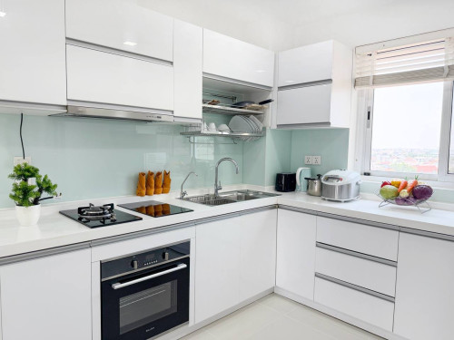 Modern Apartment 2 Bedrooms For Rent in BKK1