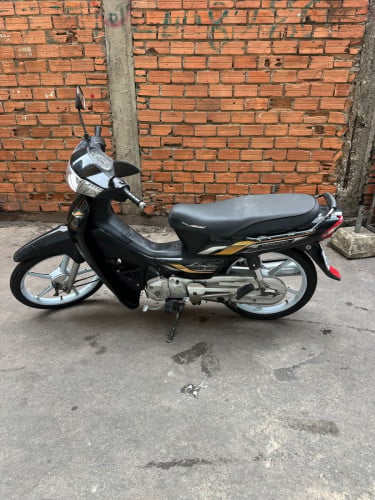 Moto Dream013