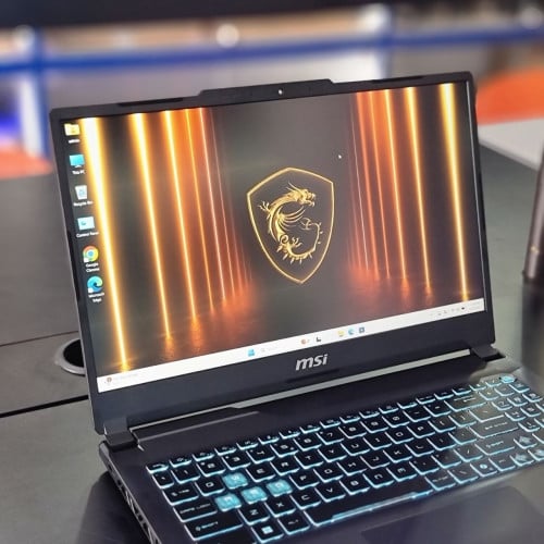 MSI Cyborg15 A13UC , i7-13620H DDR5 16GB M2 512GB RTX3050 4GB 15.6" 144Hz ថ្មី99.99%=699$